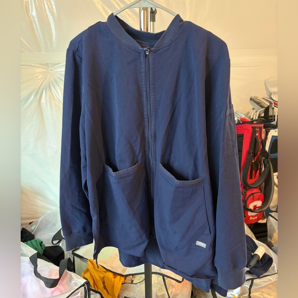 Figs bellery scrub jacket